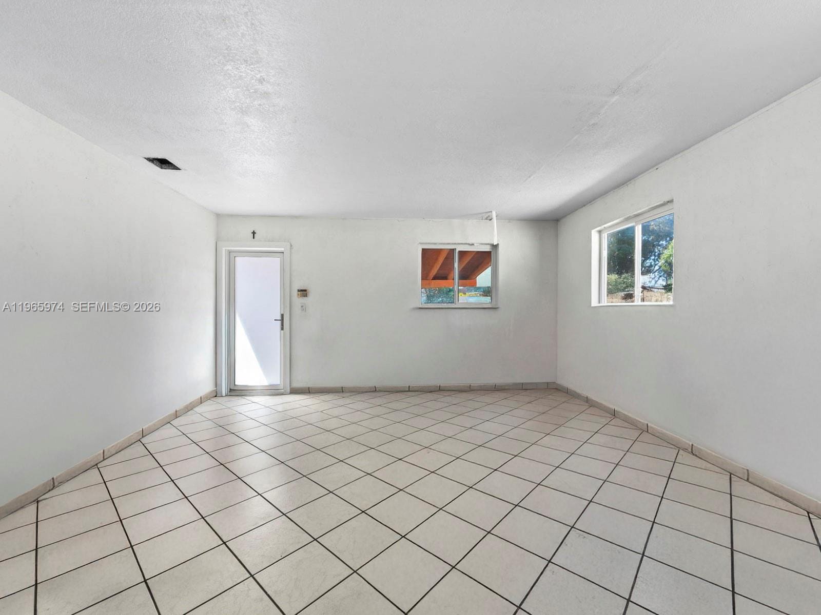 655 W 70th Place, Hialeah, FL 33014 photo 19