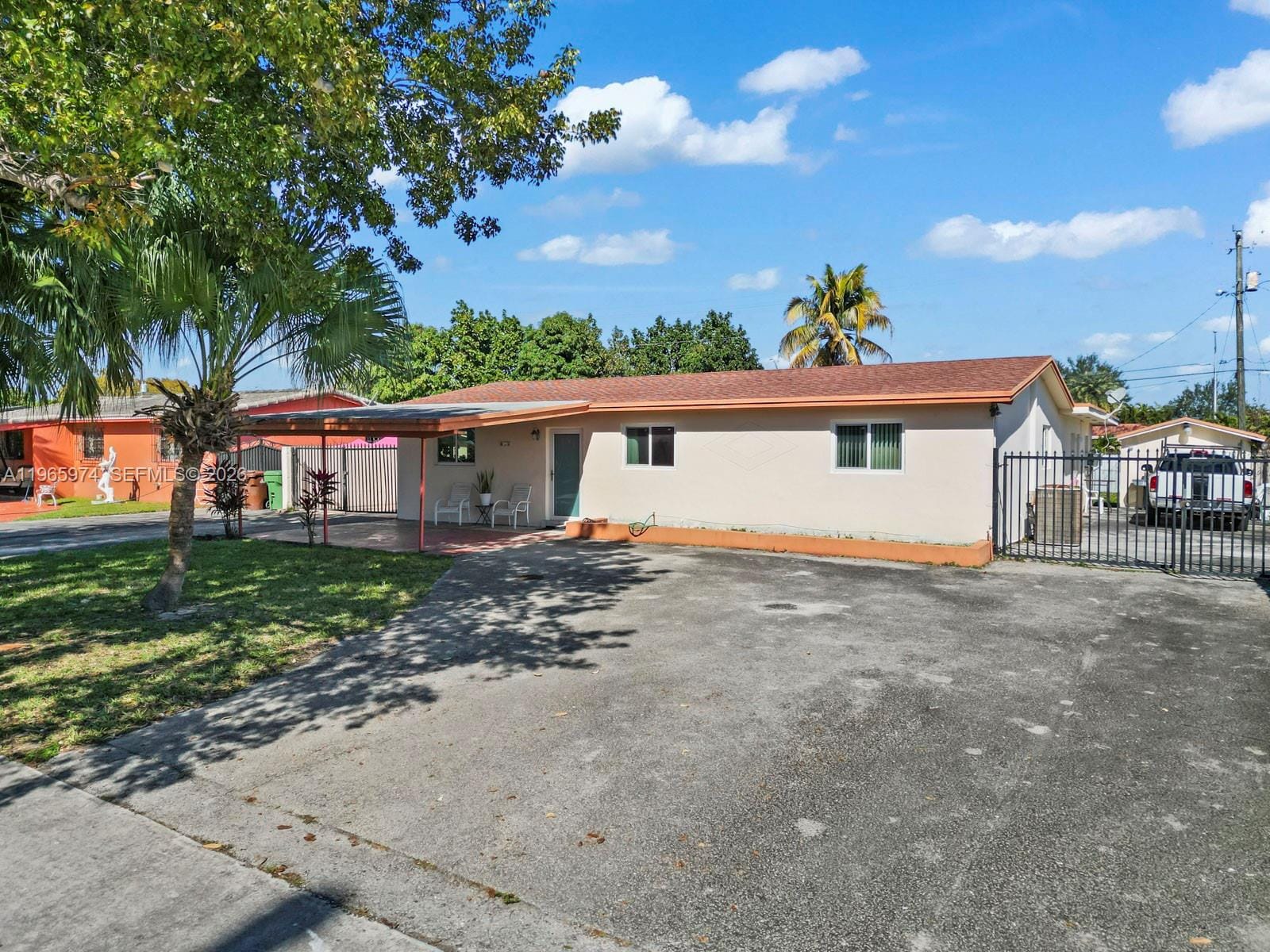 655 W 70th Place, Hialeah, FL 33014 photo 6
