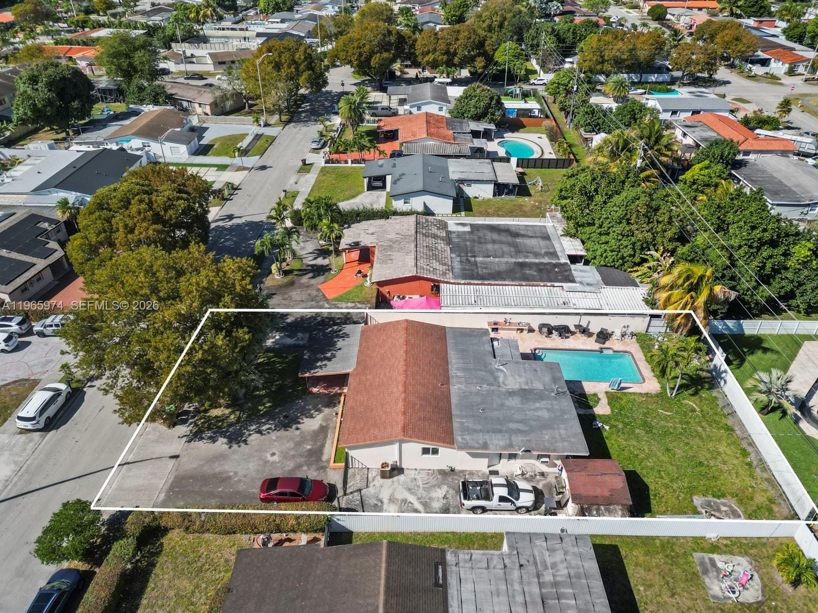655 W 70th Place, Hialeah, FL 33014 photo 9