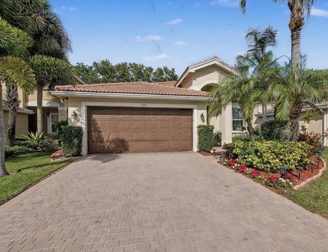 7641 Jewelwood Drive, sold in Greystone, Boynton Beach, FL