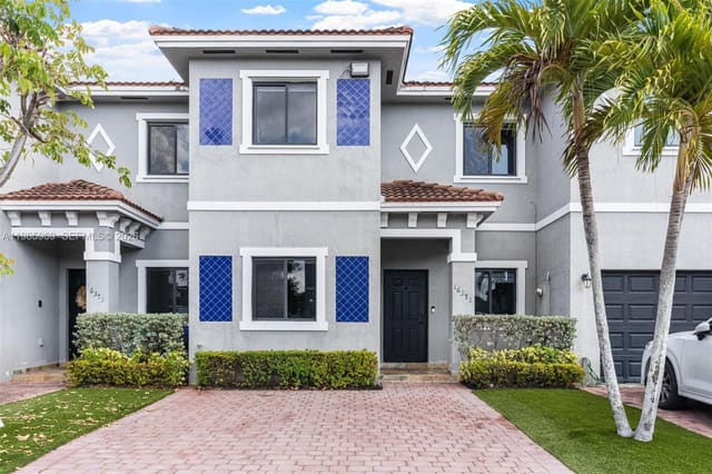 16371 SW 44th Terrace, sold in Oakland Subdivision, Miami, FL