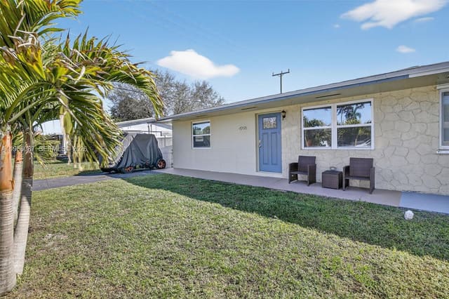 4998 SW 92nd Terrace, Cooper City, FL 33328
