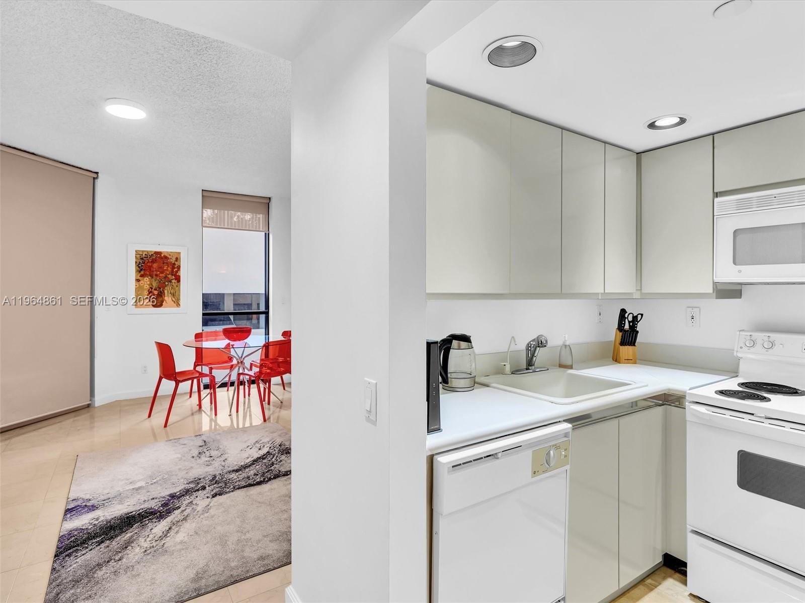 21150 Point Place 305, Aventura, FL 33180 photo 2