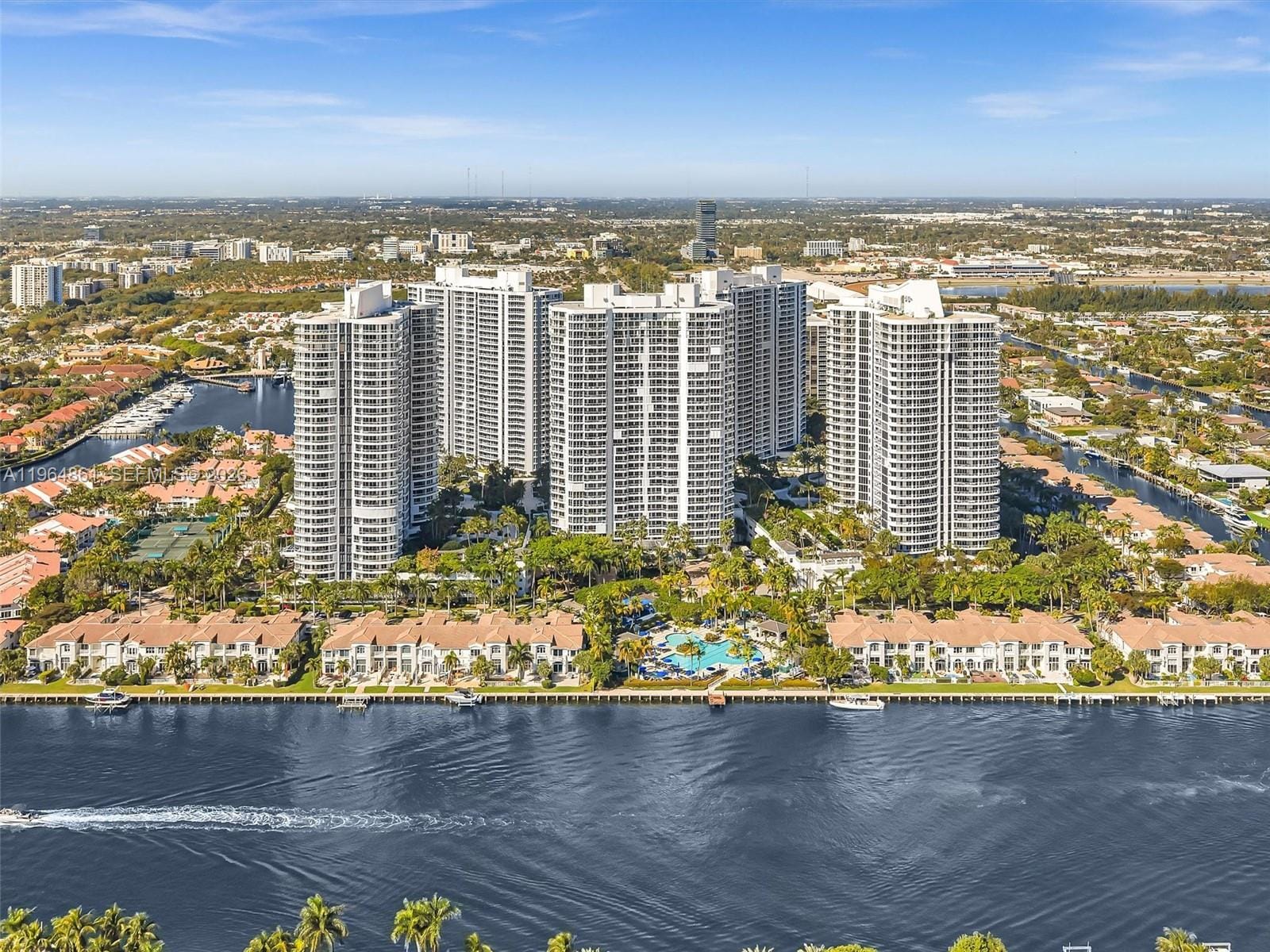 21150 Point Place 305, Aventura, FL 33180 photo 14