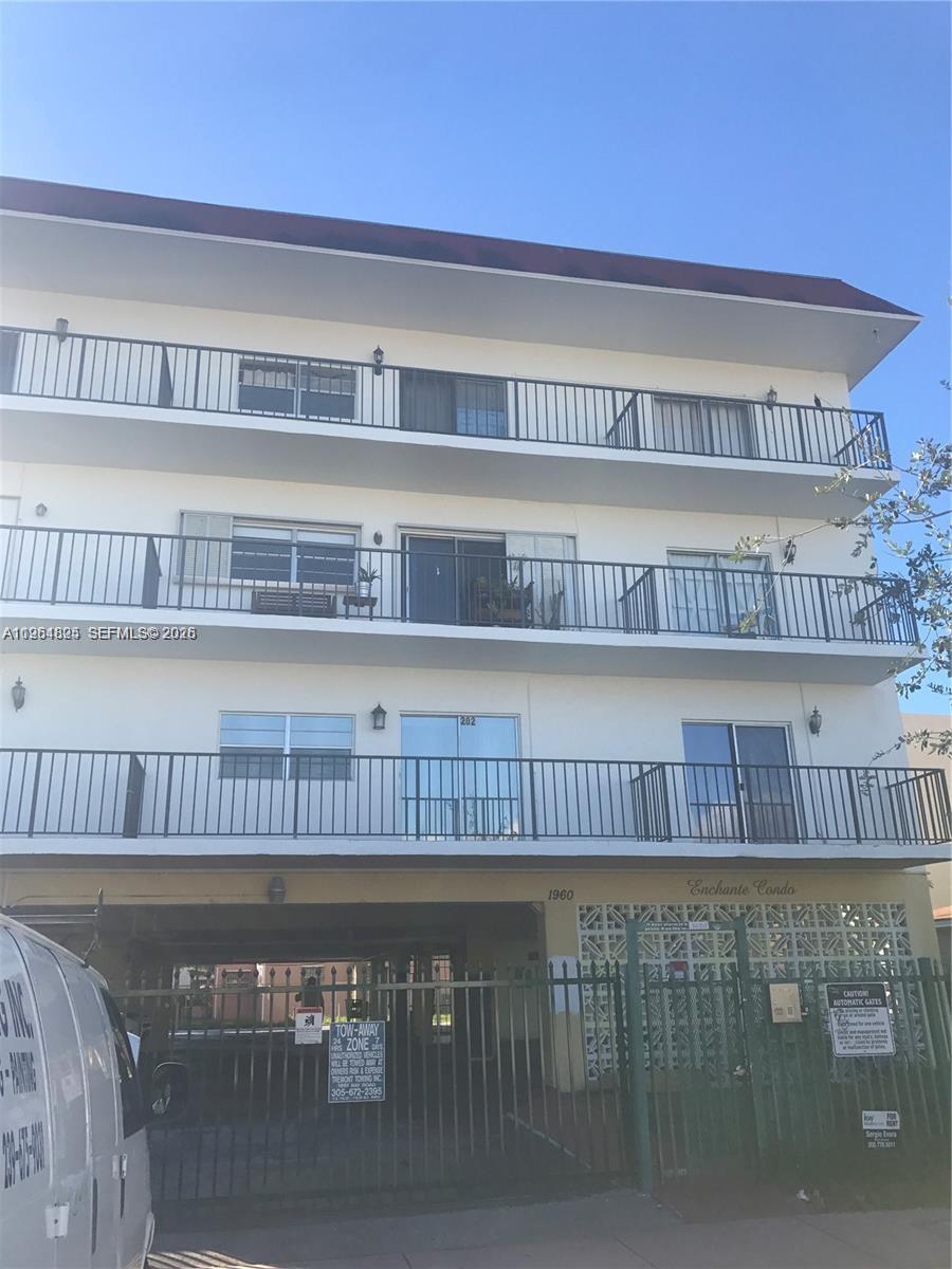 1960 Marseille Drive 305, Miami Beach, FL 33141, Miami Beach