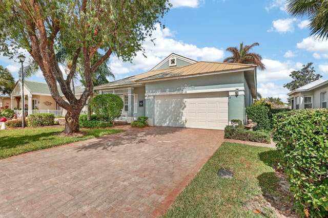 132 NW Berkeley Avenue, sold in Magnolia Lakes At St Lucie West Phase 2, Port St Lucie, FL