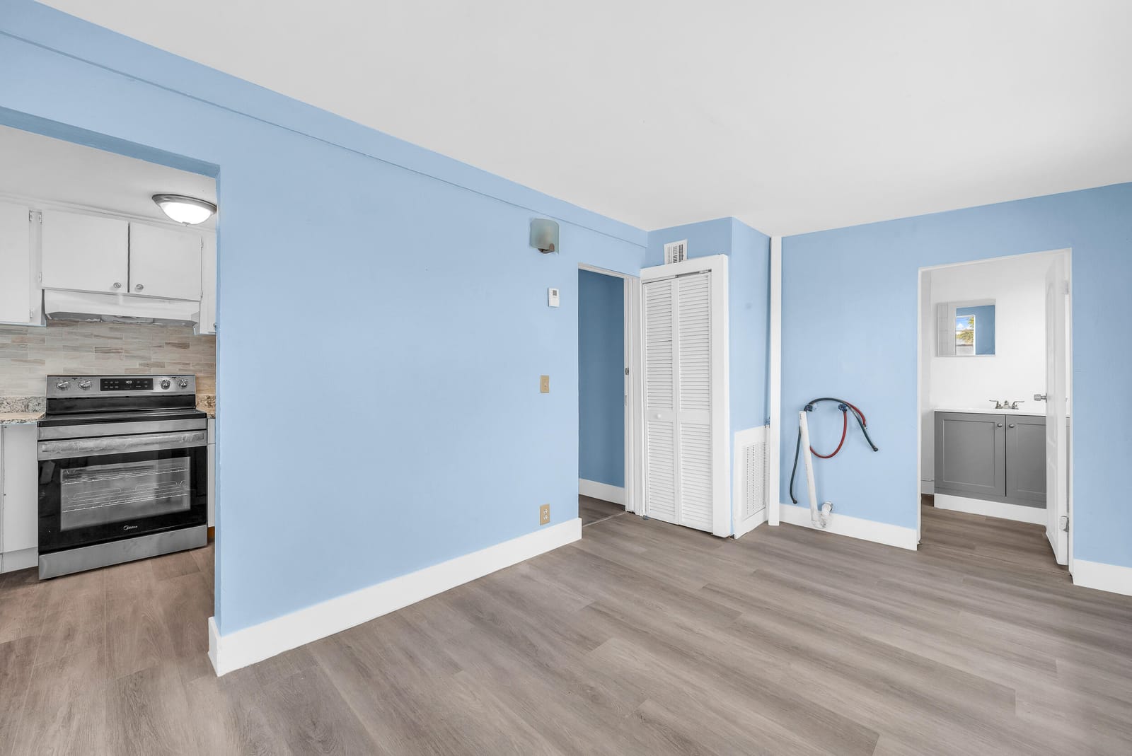 1497 Silver Beach Road, Riviera Beach, FL 33404 photo 3