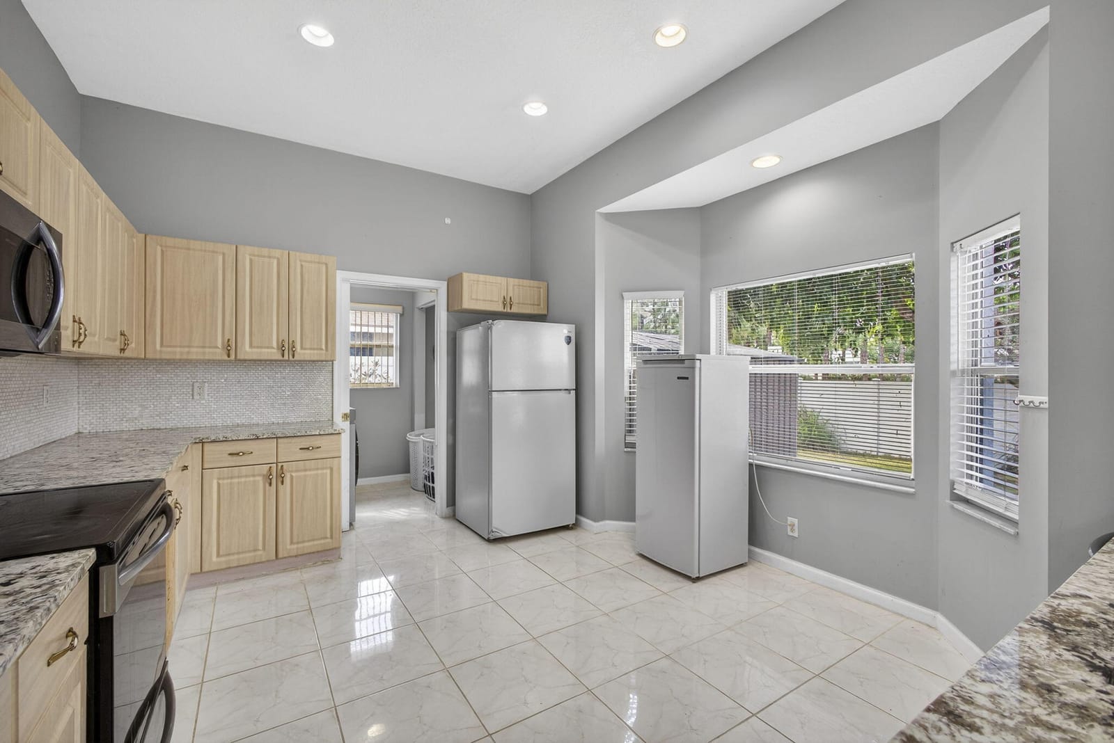 102 Brook Woode Court, Royal Palm Beach, FL 33411 photo 16