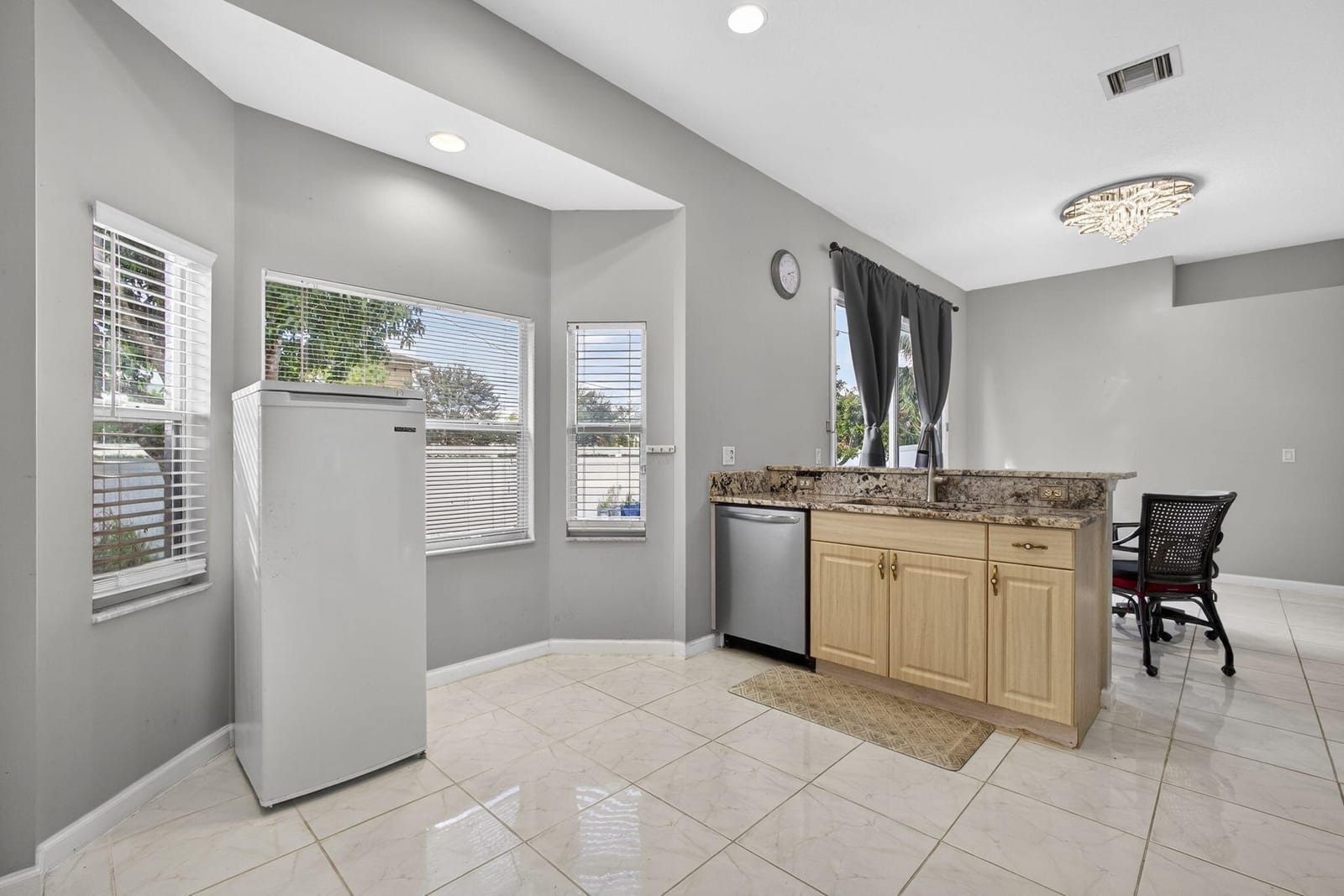 102 Brook Woode Court, Royal Palm Beach, FL 33411 photo 18