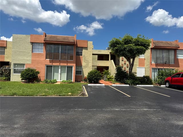 9350 W Flagler Street 105A, Miami, FL 33174