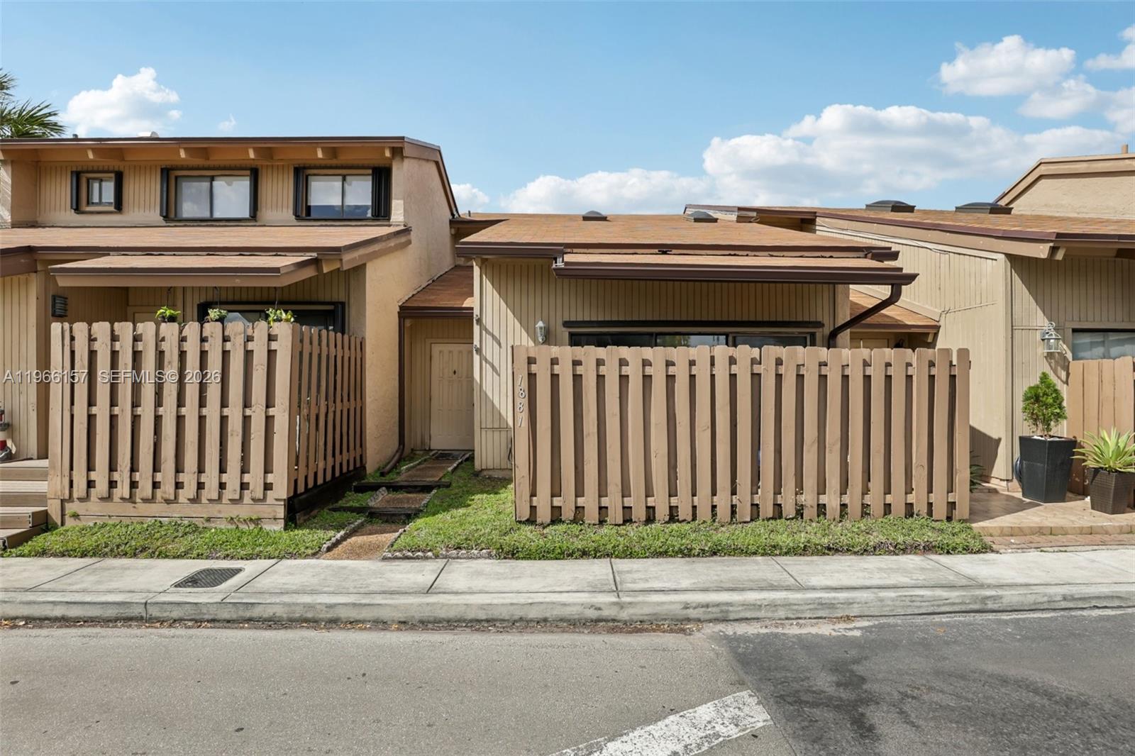 1881 SW 81st Avenue, Davie, FL 33324, Davie