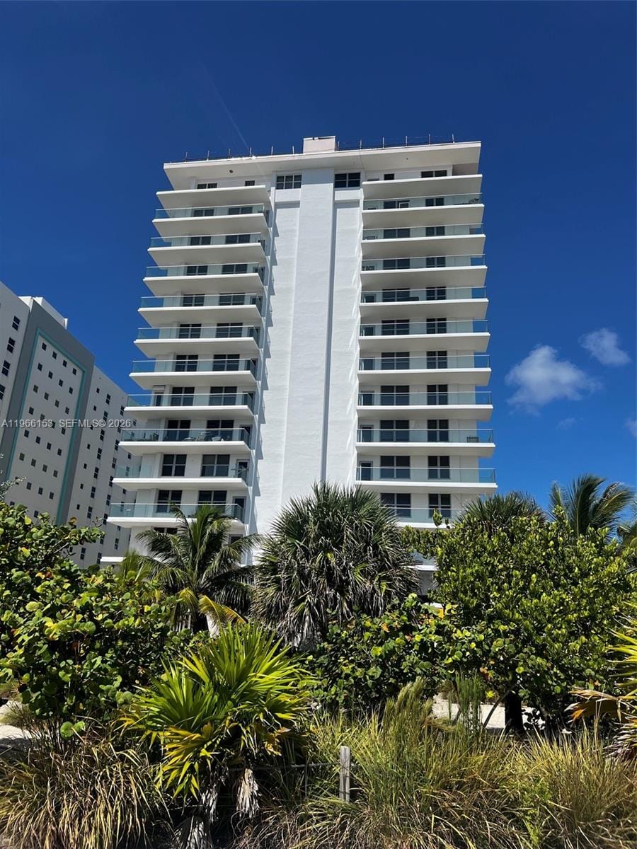 9225 Collins Avenue 302 — photo 1