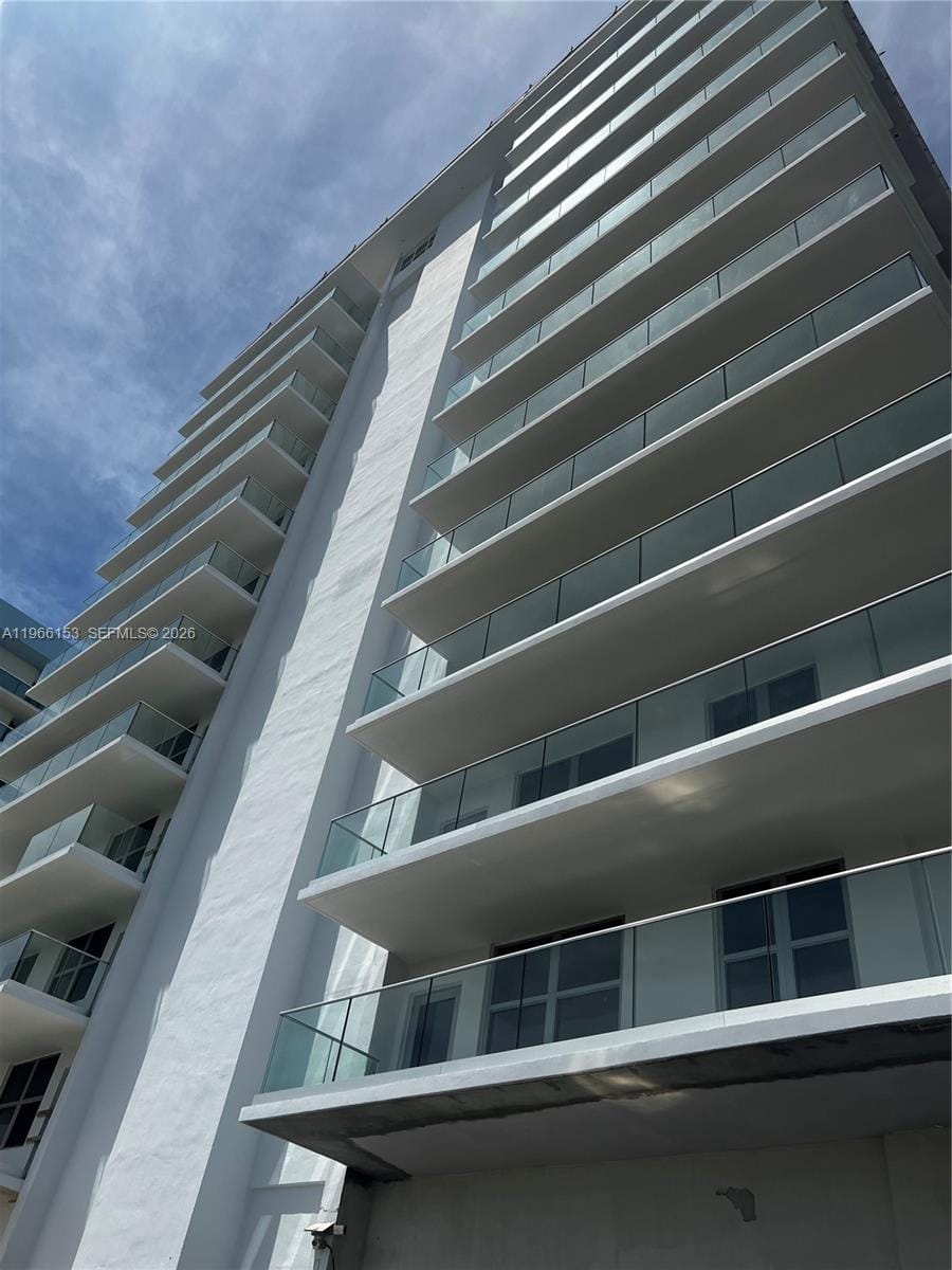 9225 Collins Avenue 302 — photo 2