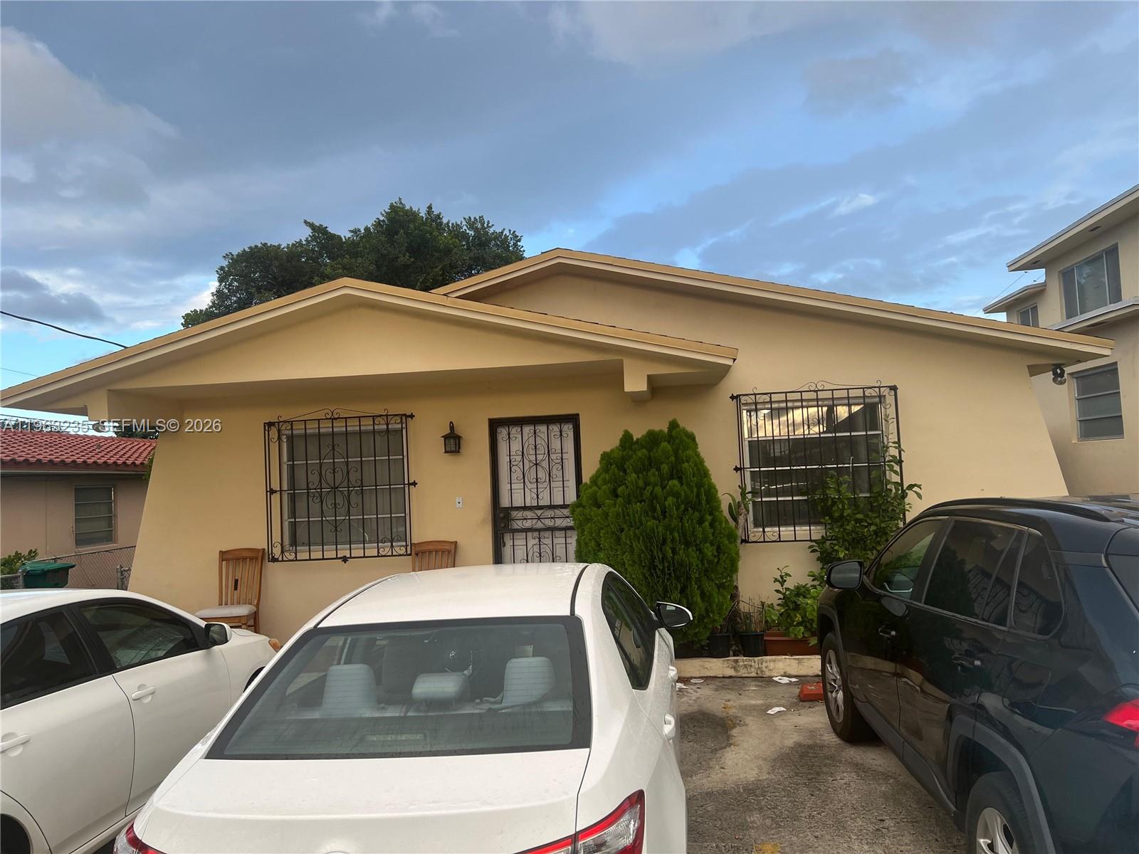 733 NW 33rd Avenue, Miami, FL 33125, Miami