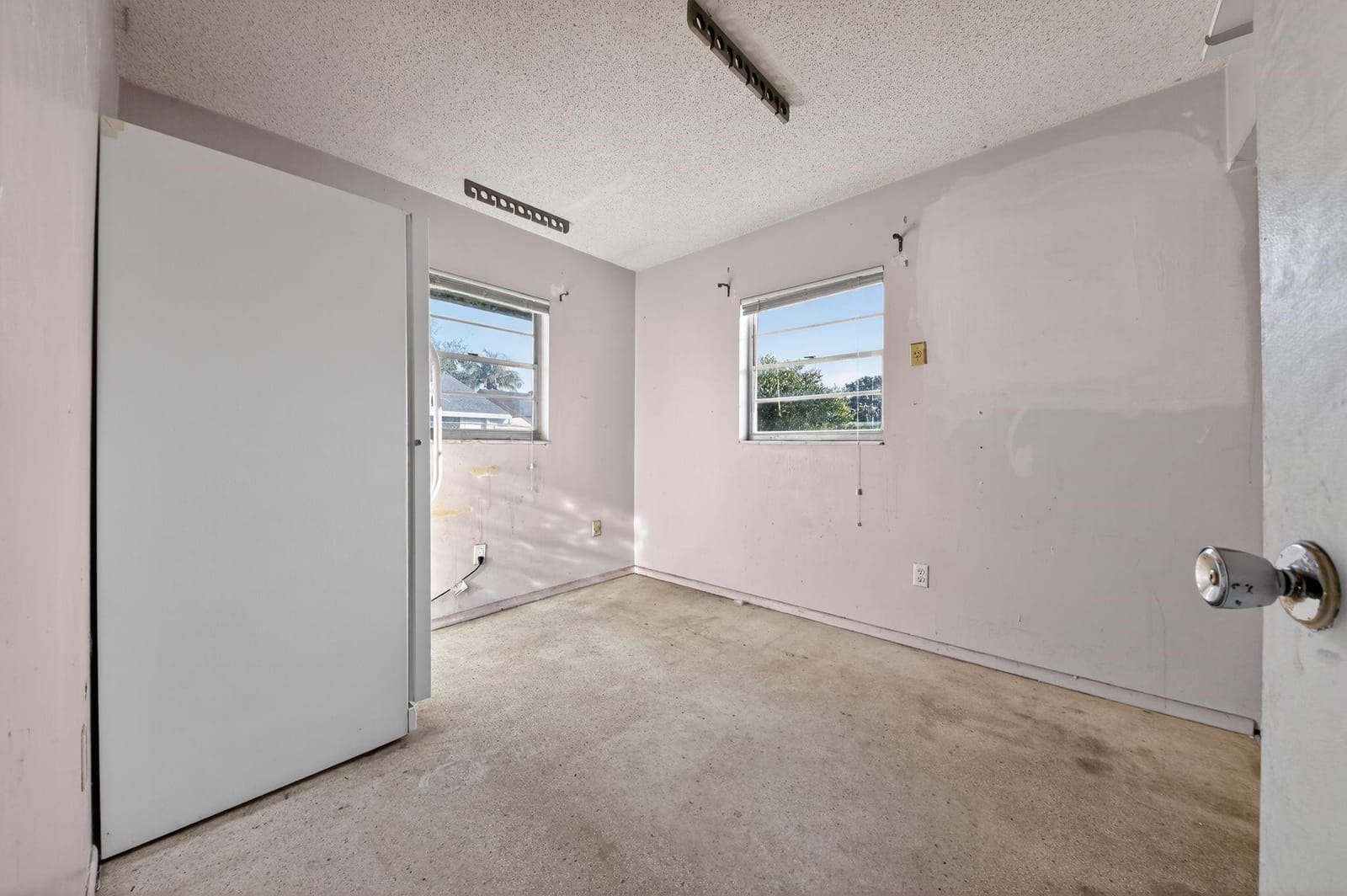 5669 S 35th Court, Greenacres, FL 33463 photo 15