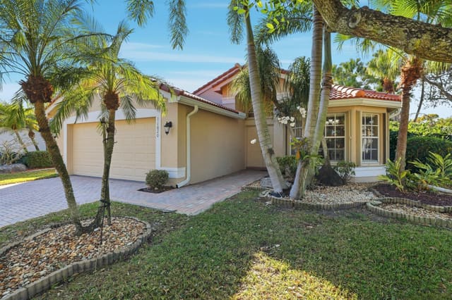 11820 Castellon Court, Boynton Beach, FL 33437