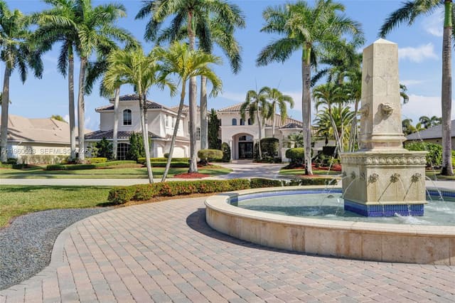 2539 Royal Palm Way, sold in Weston Hills Country Club, Weston, FL