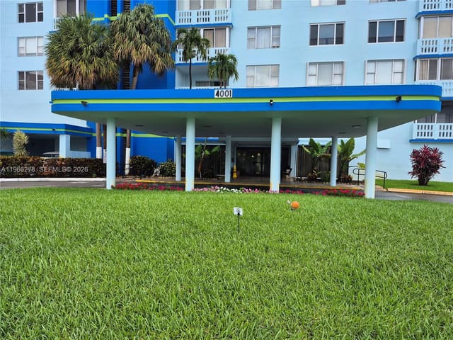 4001 Hillcrest Drive 416, Hollywood, FL 33021