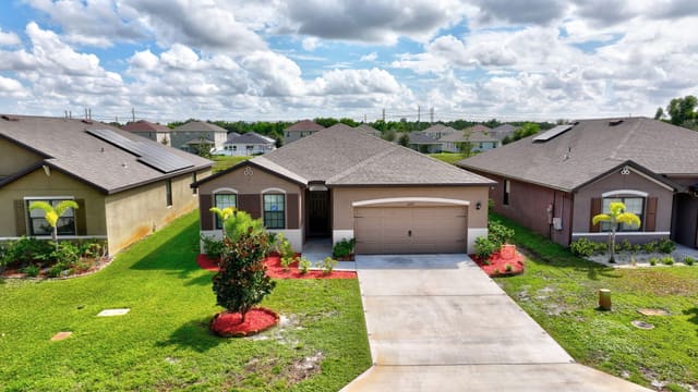 6343 NW Regent Street, Port St. Lucie, FL 34983