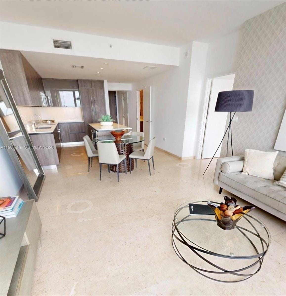 88 SW 7th Street 3006, Miami, FL 33130 photo 2