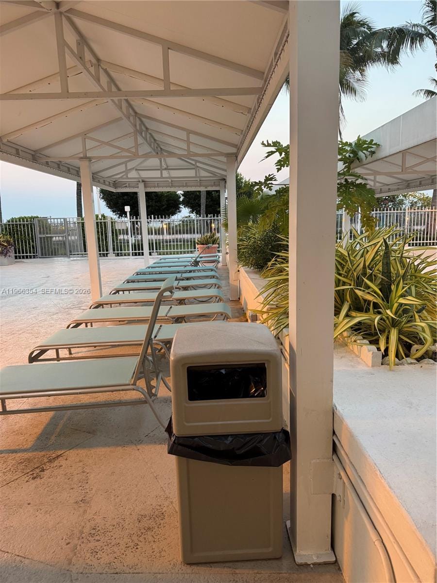 2899 Collins Avenue 936, Miami Beach, FL 33140 photo 12