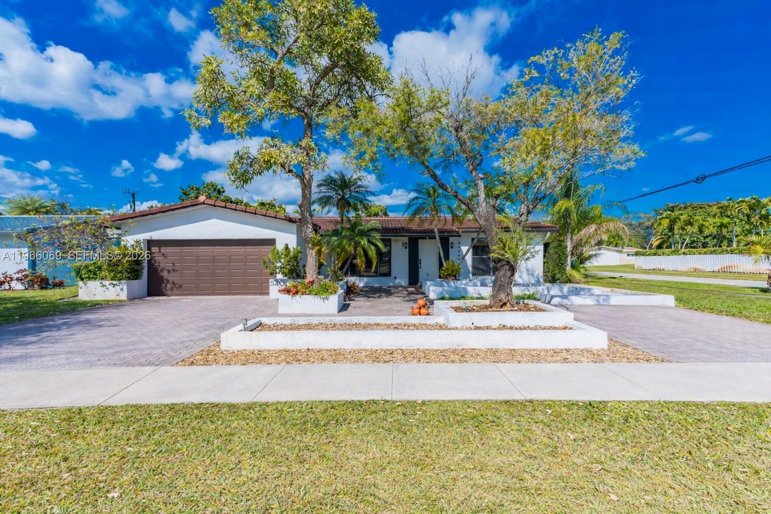 5201 Jefferson Street, Hollywood, FL 33021, Hollywood