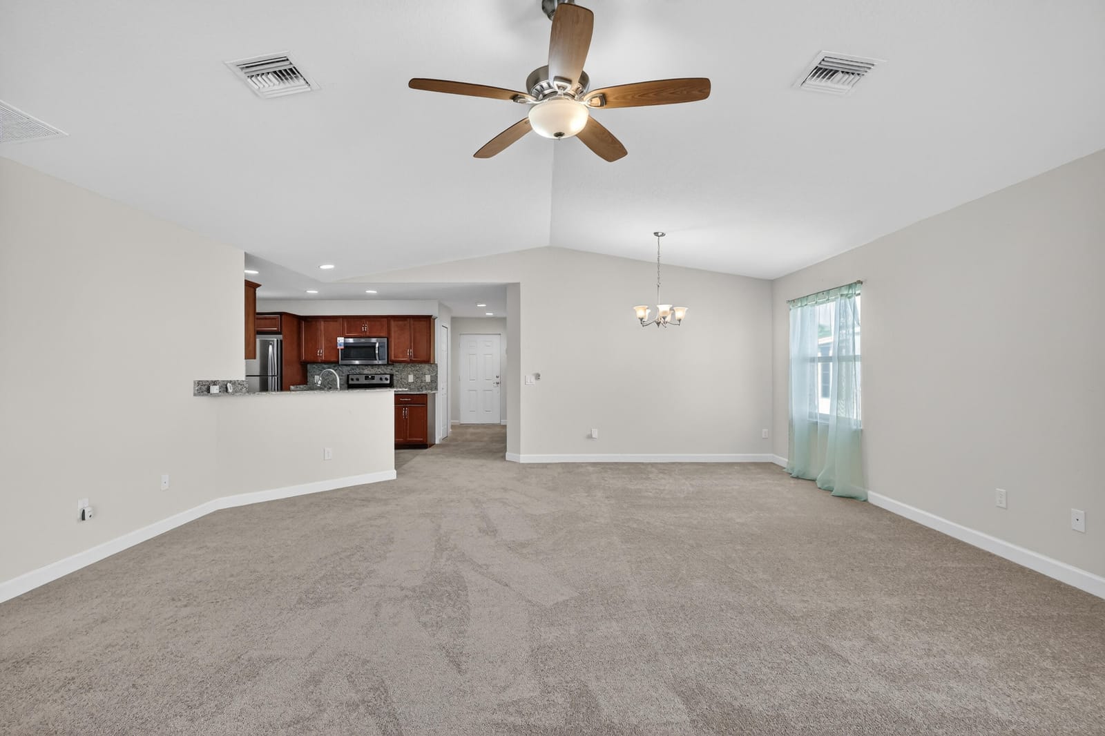7 Aragon Lane — photo 9