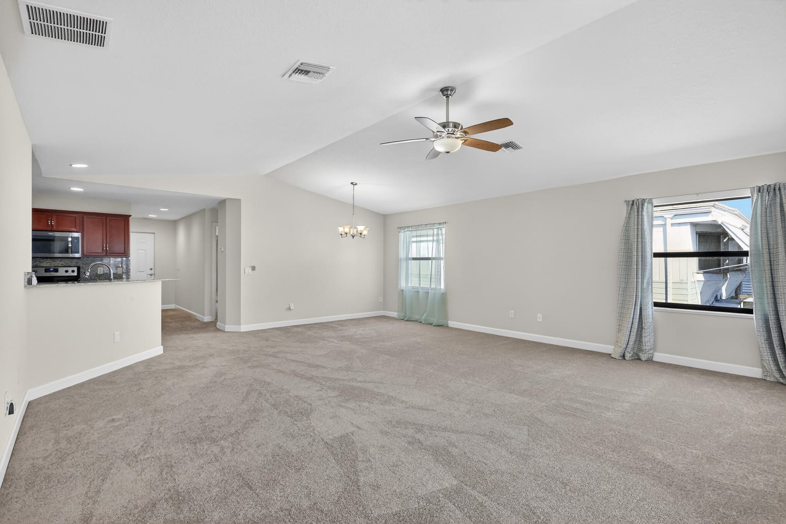 7 Aragon Lane — photo 10