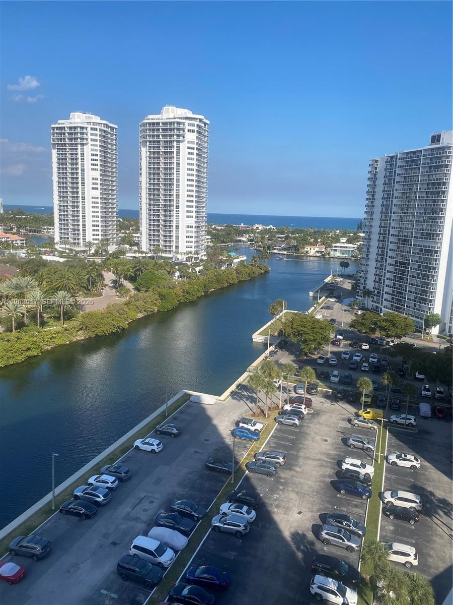 3701 N Country Club Drive 1502, Aventura, FL 33180, Aventura