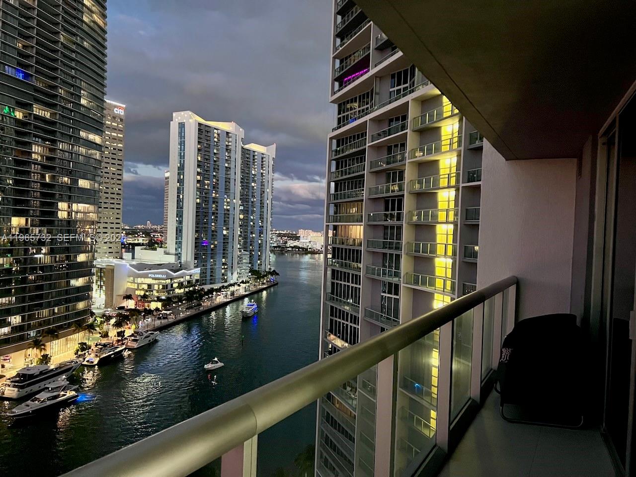 475 Brickell Avenue 1715, Miami, FL 33131, Miami