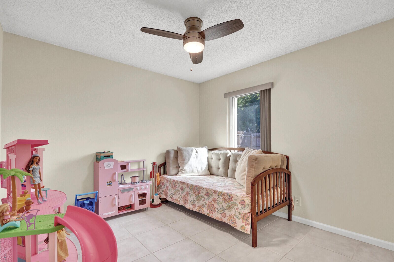 105 Sunflower Circle, Royal Palm Beach, FL 33411 photo 23
