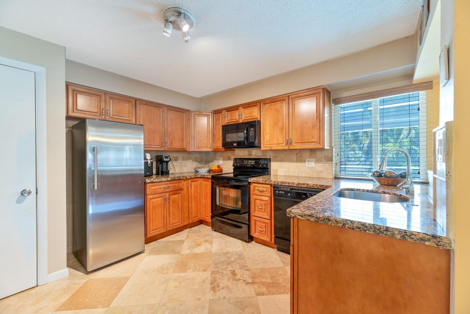 6853 NW 2nd Street, Margate, FL 33063 photo 5