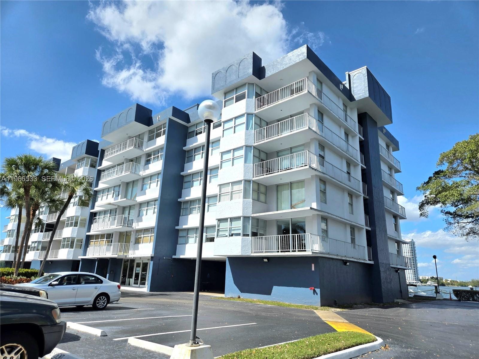 16546 NE 26th Avenue 2B, North Miami Beach, FL 33160 photo 30