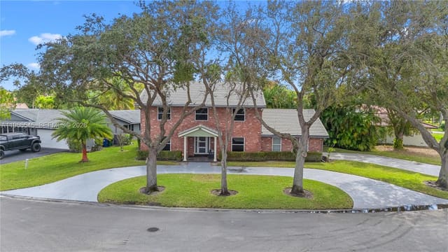 11069 Glenwood Drive, sold in Glenwood Subdivision, Coral Springs, FL