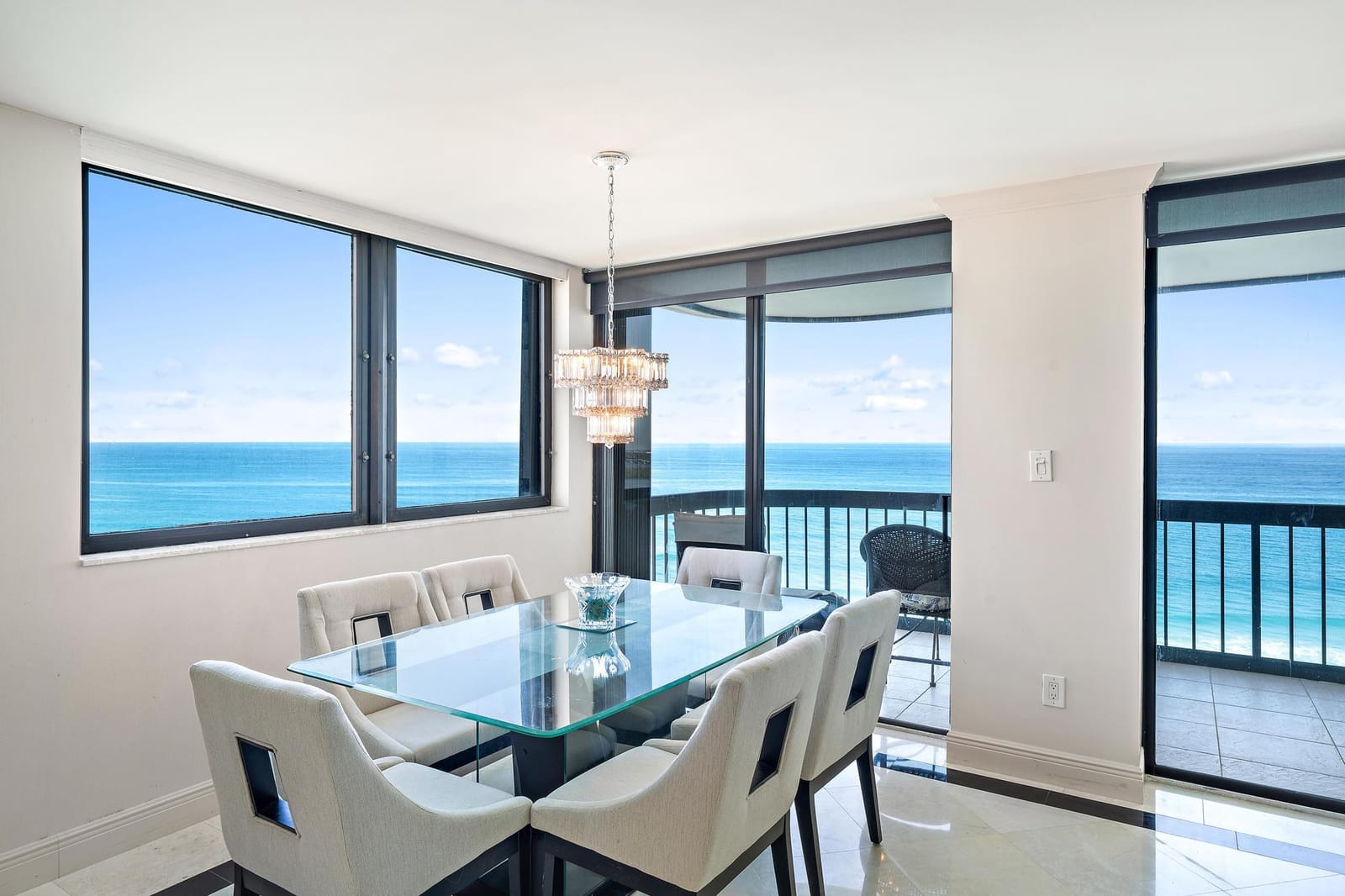5380 N Ocean Drive 19e — photo 2