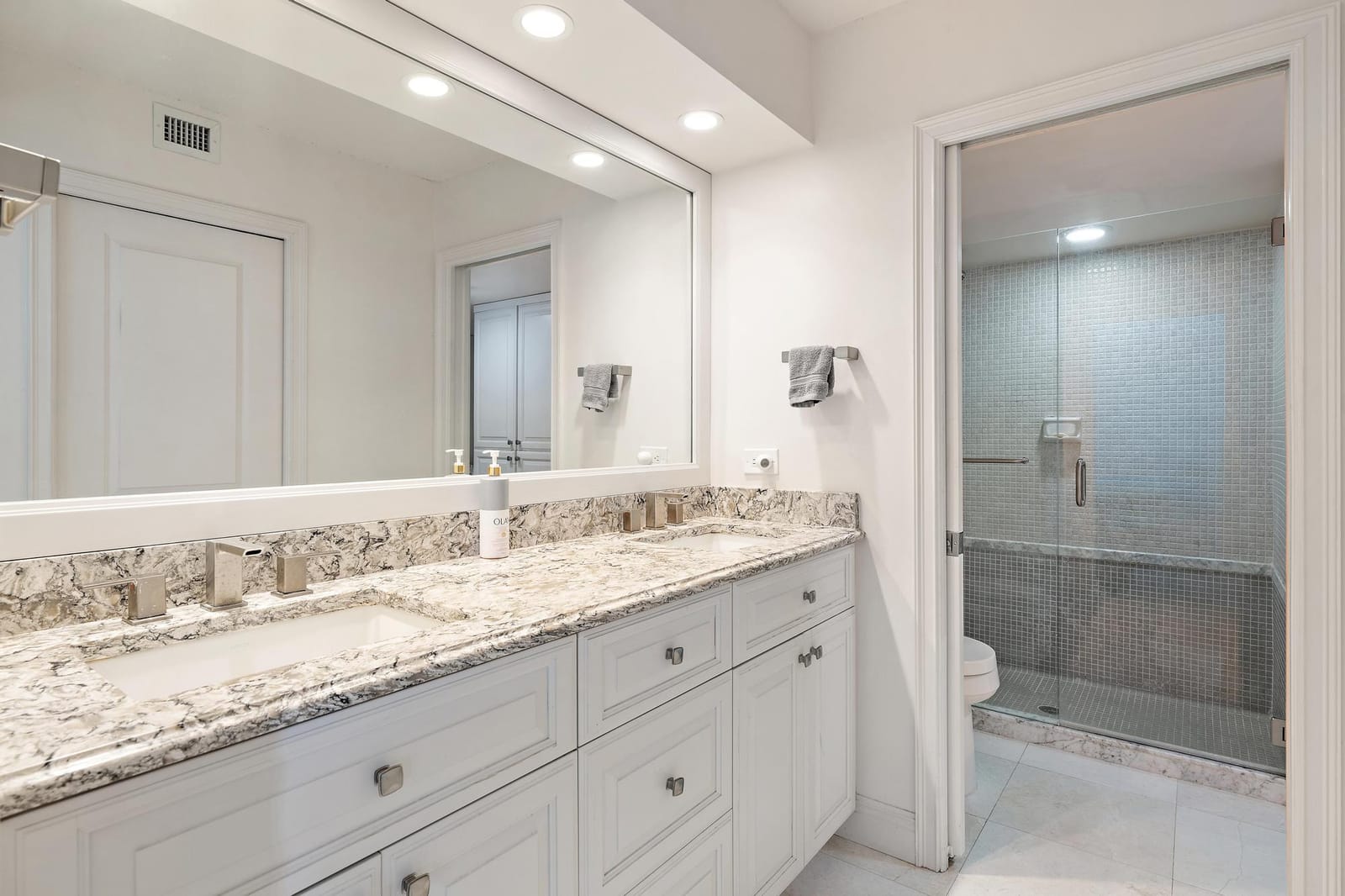 5380 N Ocean Drive 19e — photo 11