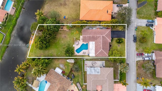 12126 NW 32nd Place, sold in Coral Springs Country Clu, Coral Springs, FL
