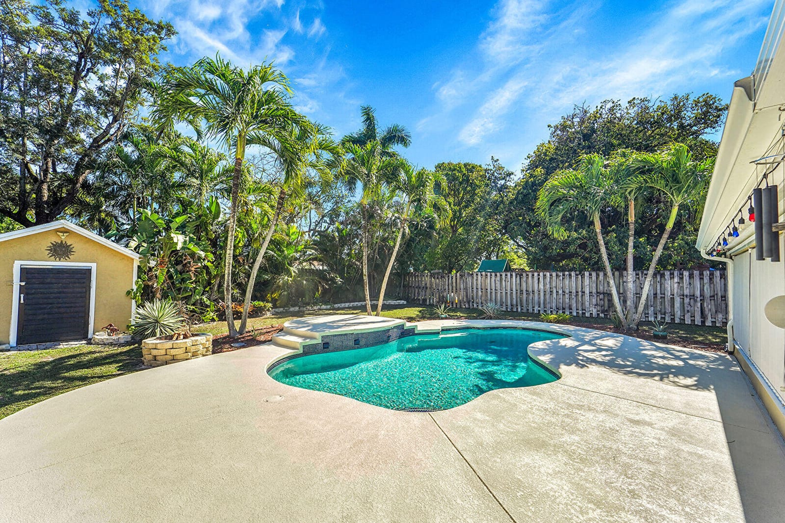 514 SW 73rd Avenue, North Lauderdale, FL 33068