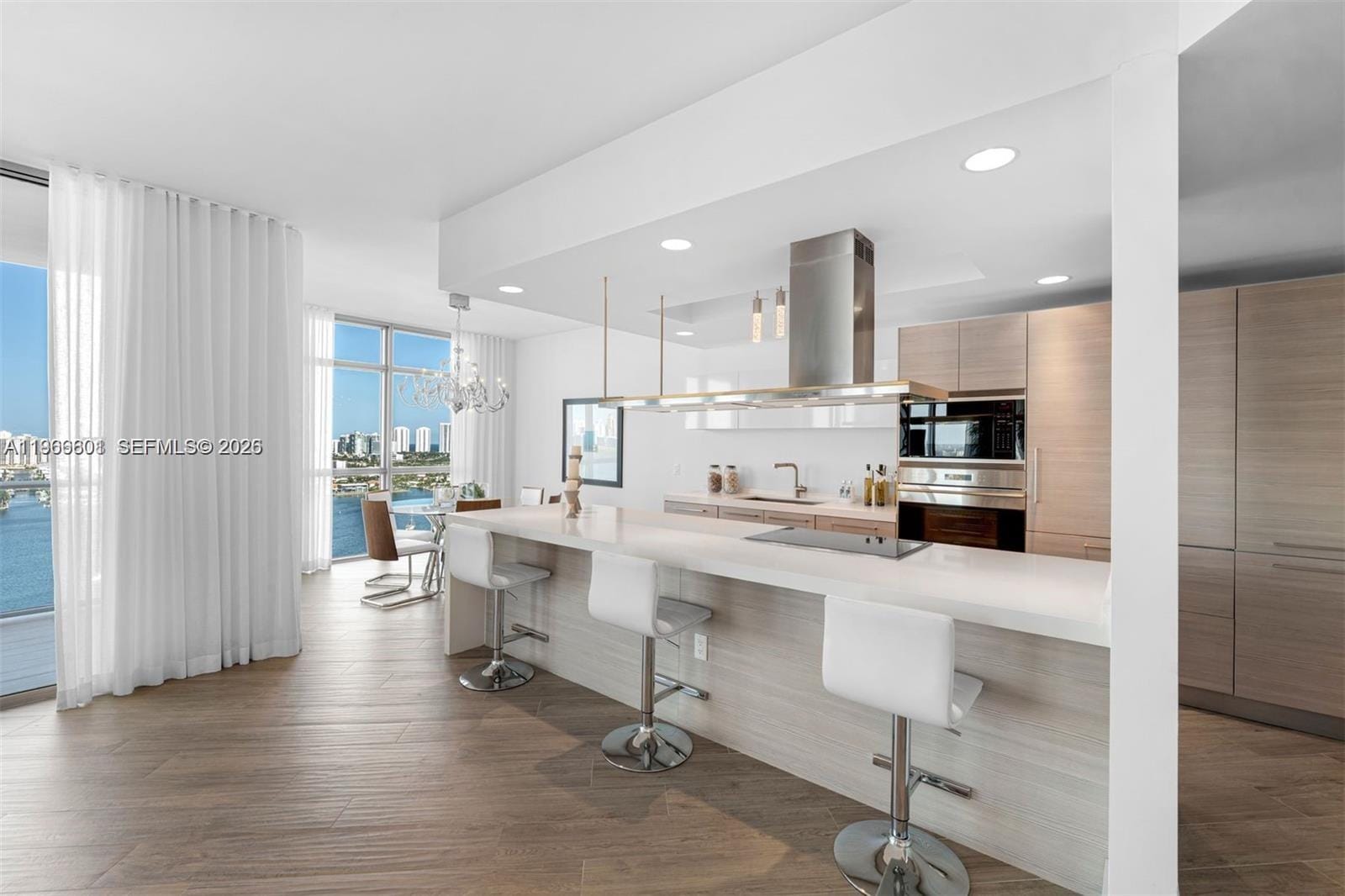 17301 Biscayne Boulevard 2110, North Miami Beach, FL 33160 photo 4