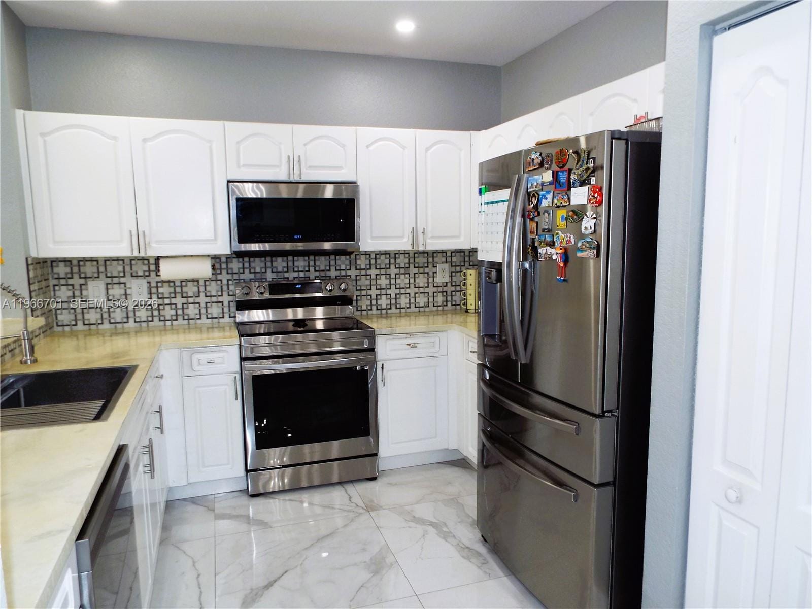 21470 SW 85th Path — photo 12