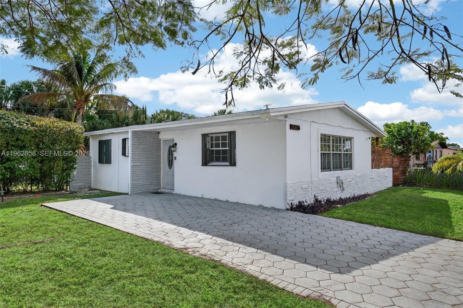 20615 NW 28th Avenue, Miami Gardens, FL 33056