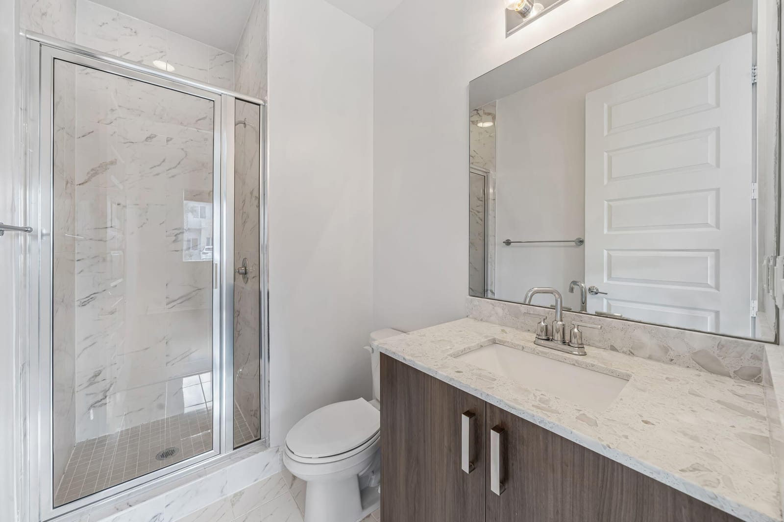 511 Pioneer Way — photo 11