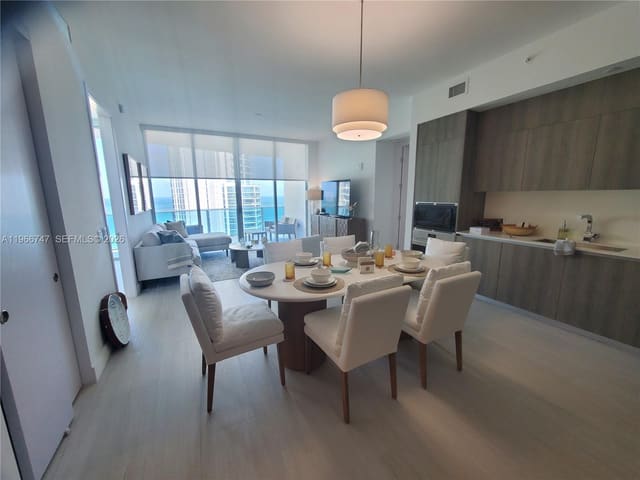 17550 Collins 1402, Sunny Isles Beach, FL 33160
