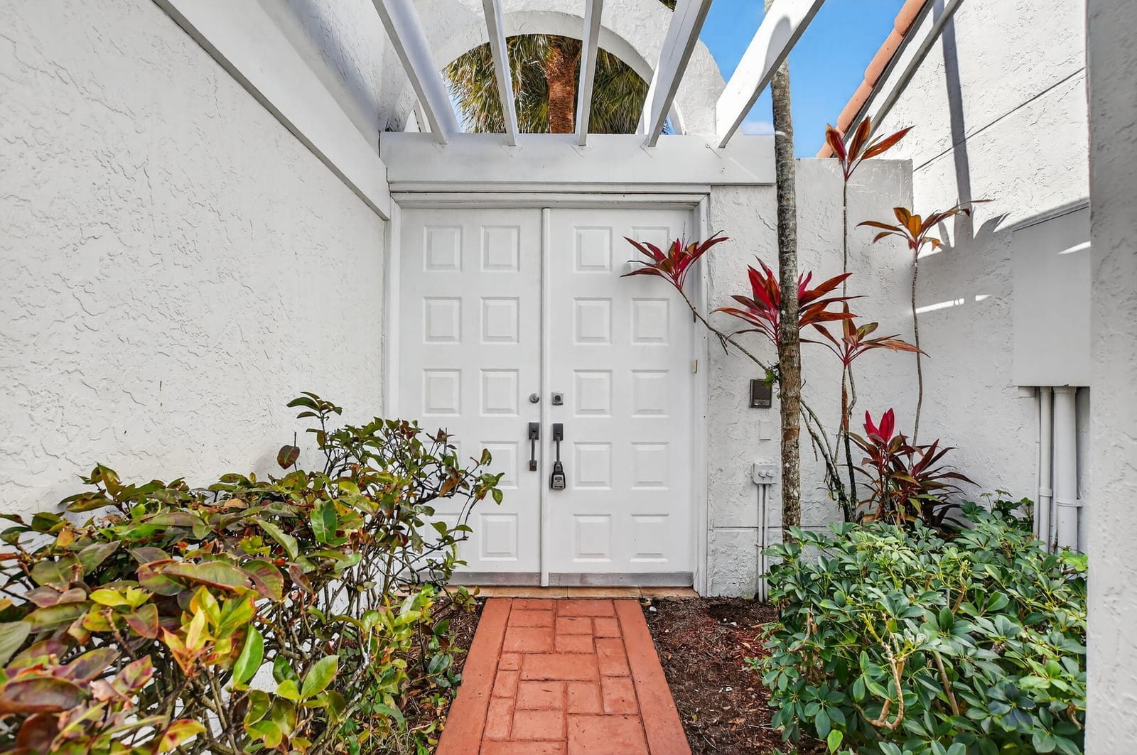 17649 Candlewood Terrace, Boca Raton, FL 33487 photo 2
