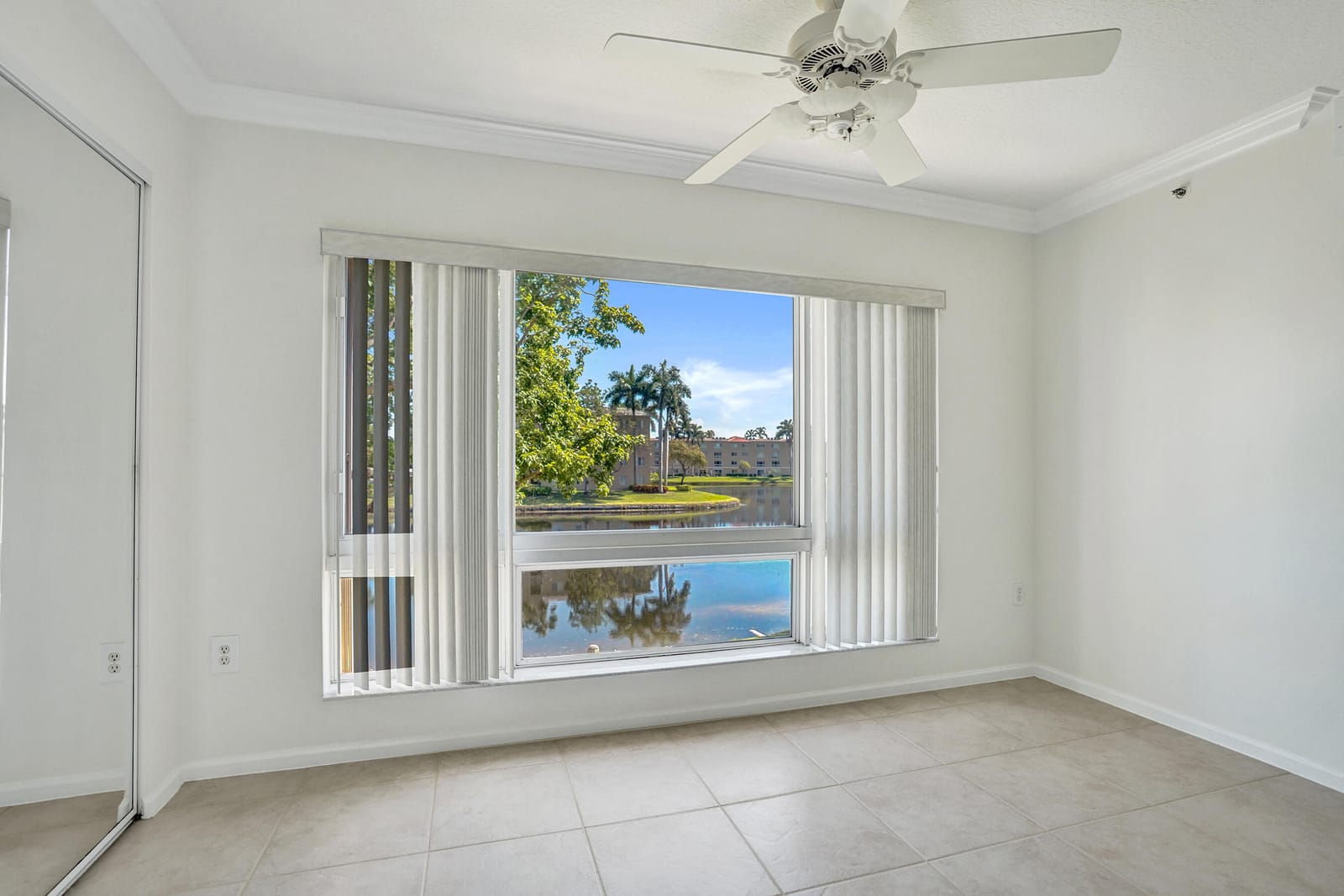 5777 Gemstone Court 207, Boynton Beach, FL 33437 photo 10