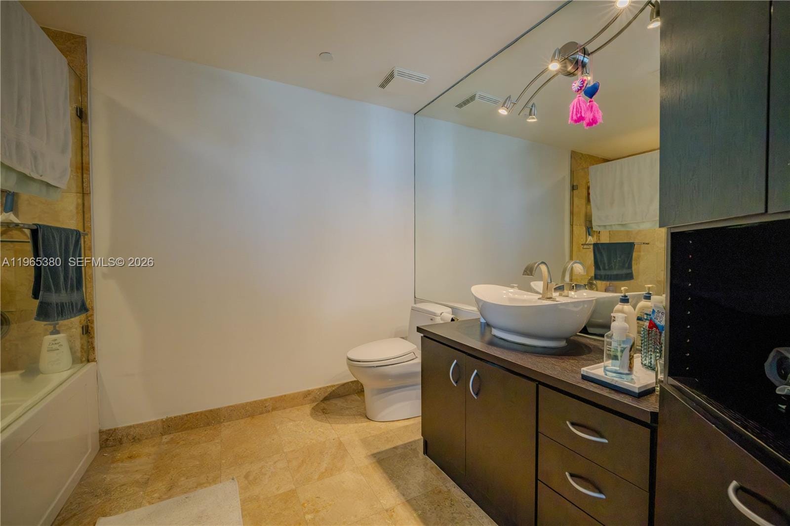 350 S Miami Avenue 3203, Miami, FL 33130 photo 15