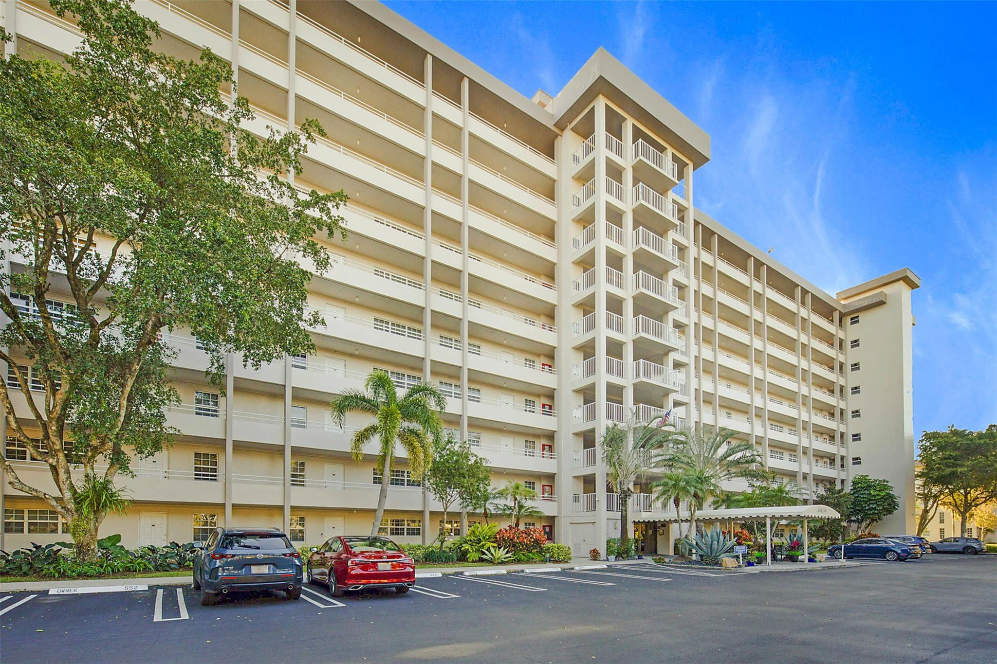 575 Oaks Lane 703, Pompano Beach, FL 33069, Pompano Beach