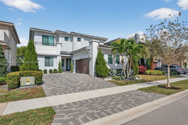 10795 Oceano Way, Parkland, FL 33076