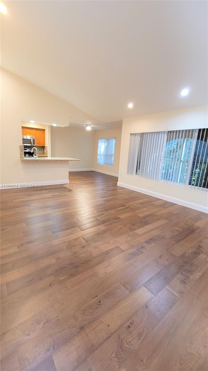 2420 NW 33rd Street 1008, Oakland Park, FL 33309 photo 2