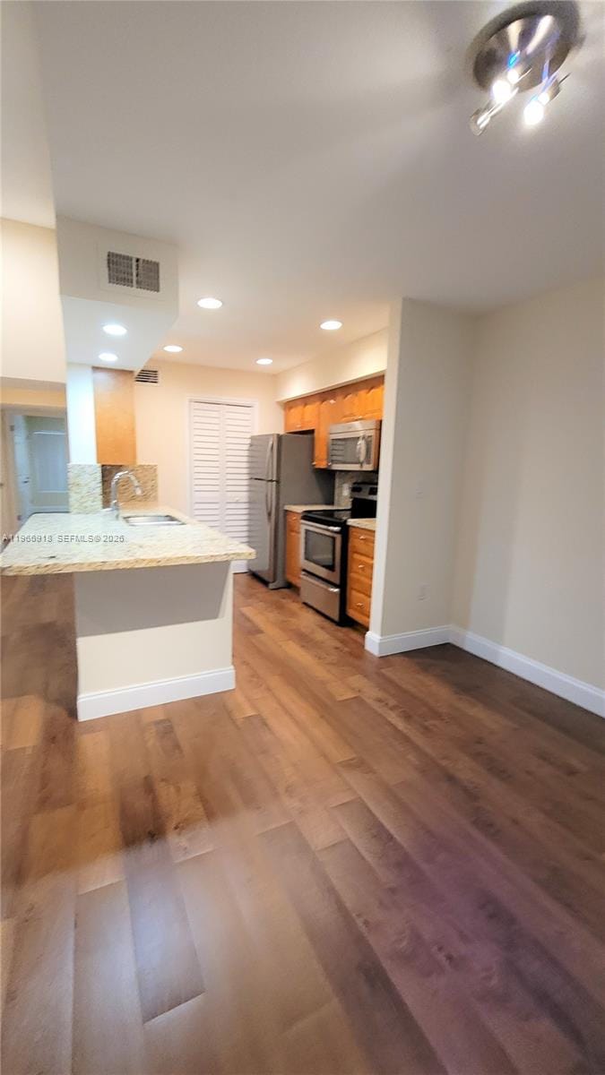 2420 NW 33rd Street 1008, Oakland Park, FL 33309 photo 4